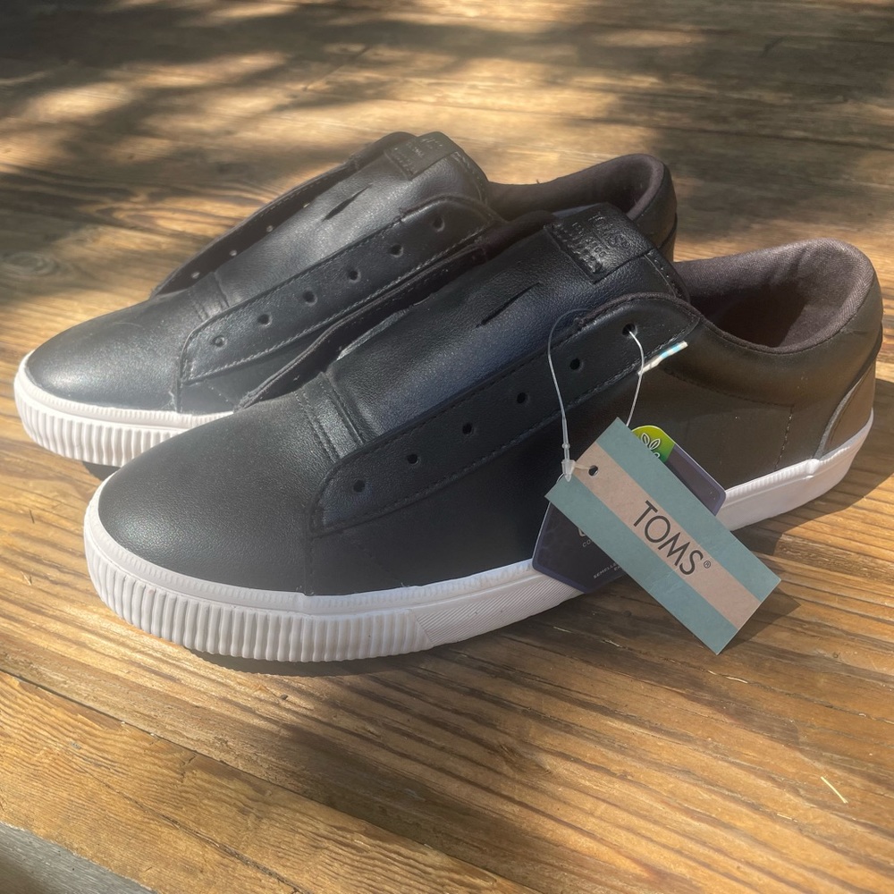 Toms shoes